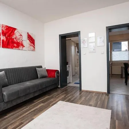 Livemore24 - Space In Herten West 24-7 Check-In Хертен