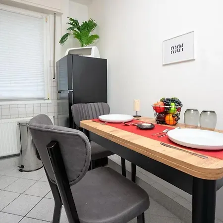 Апартаменты Livemore24 - Space In Herten West 24-7 Check-In