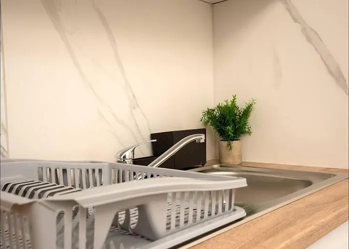 Livemore24 - Space In West 24-7 Check-in Herten