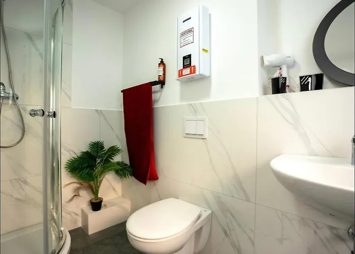 Apartman Livemore24 - Space In West 24-7 Check-in *